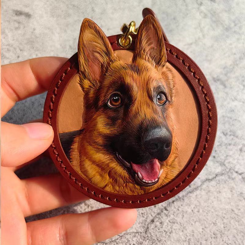 Custom Pet Leather Keychain – Hand-Carved Portrait of Your Furry Friend